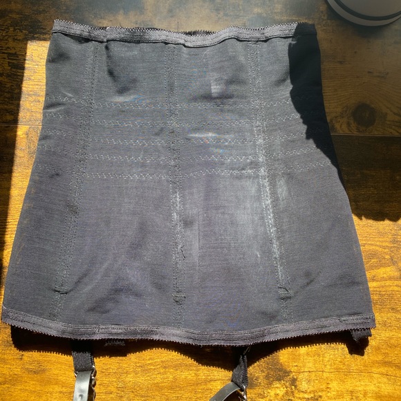 Vintage garter skirt - Picture 4 of 6